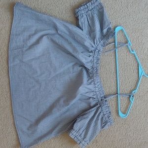 black and white off shoulder shirt